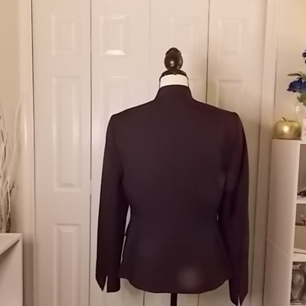 Blazer - Picture 2 of 2